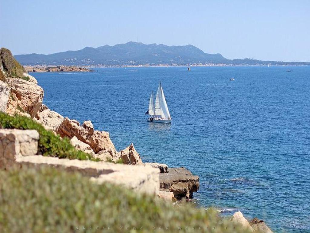 183 D33 ILE DE BENDOR_000037.jpg